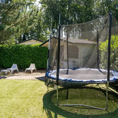 Casa vacanze Scenic In With A Beautiful Setting Voorthuizen